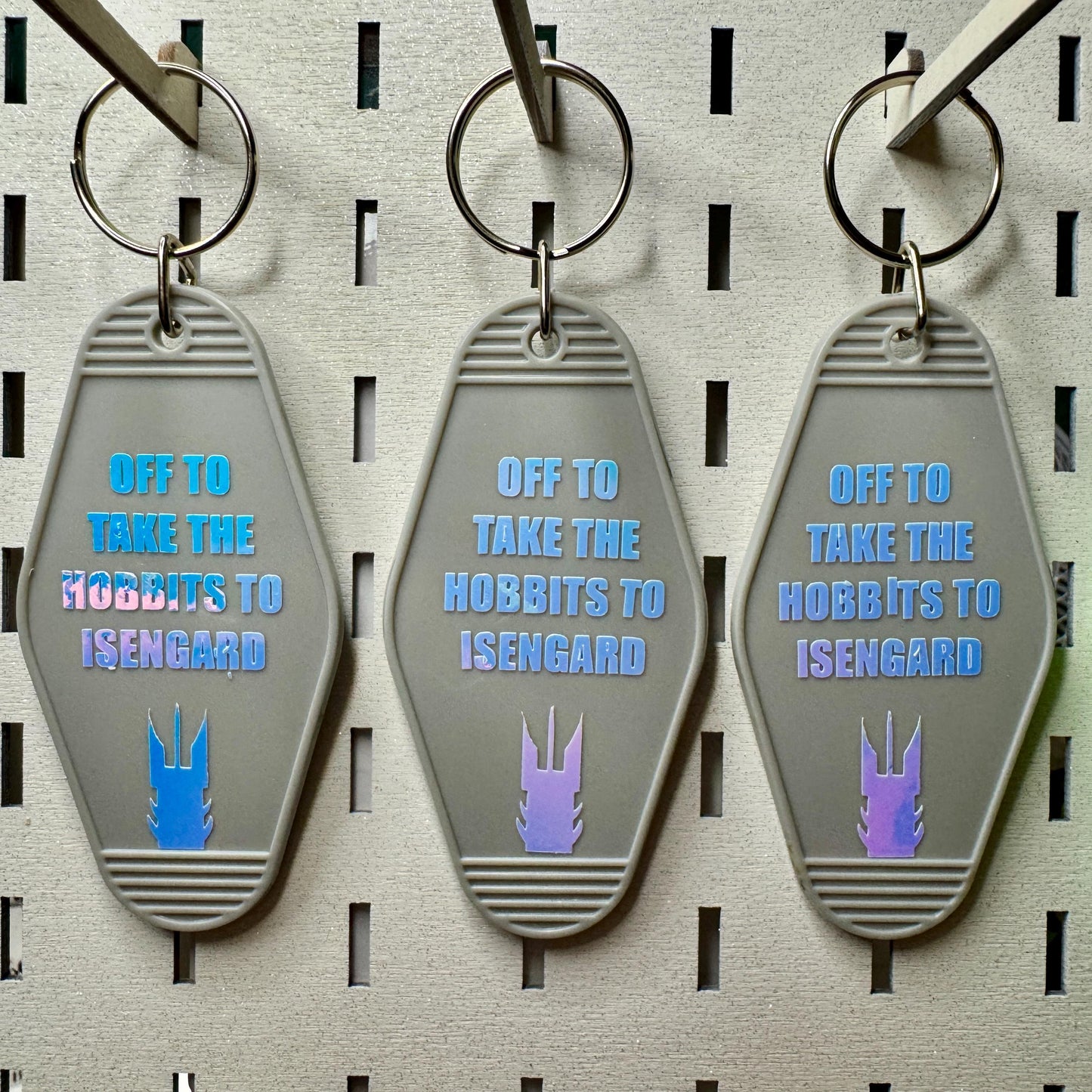 Lord of the Rings Keychain: Holographic Isengard Motel Keyring